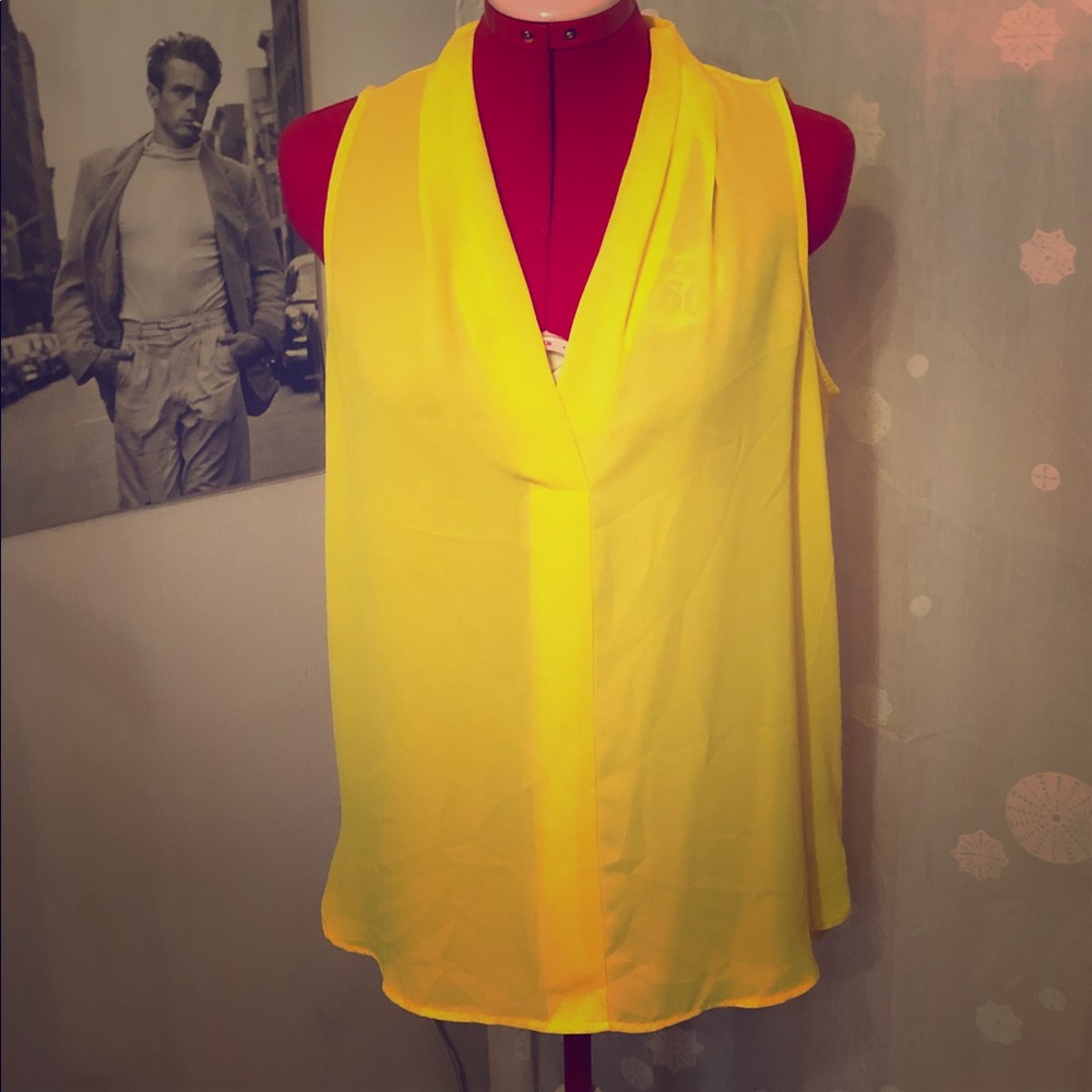 Vince Camuto Blouse - M